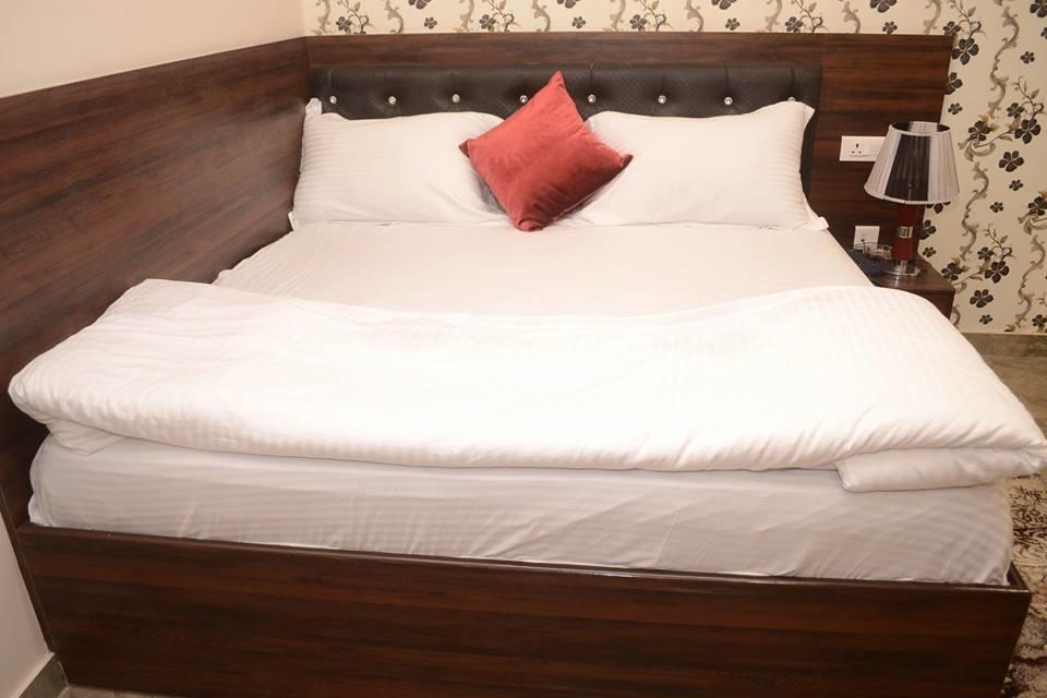 קאנפור Hotel Mmk מראה חיצוני תמונה