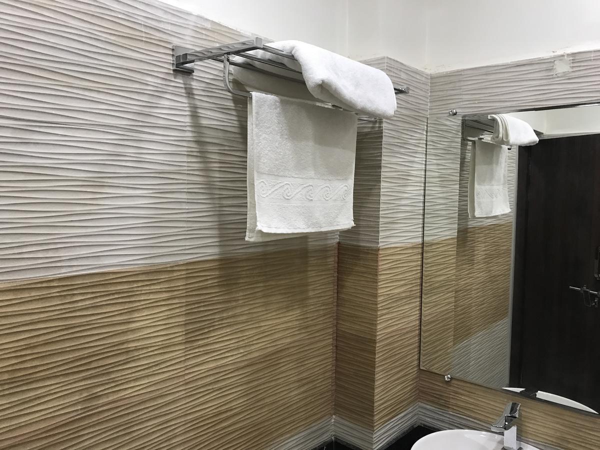 קאנפור Hotel Mmk מראה חיצוני תמונה