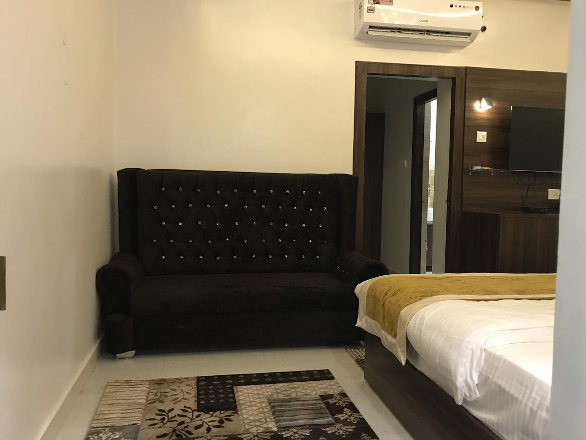 קאנפור Hotel Mmk מראה חיצוני תמונה