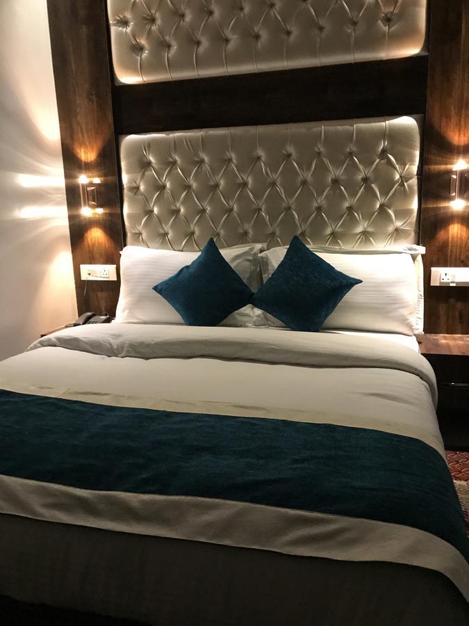 קאנפור Hotel Mmk מראה חיצוני תמונה