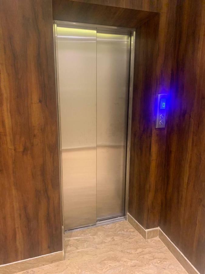 קאנפור Hotel Mmk מראה חיצוני תמונה