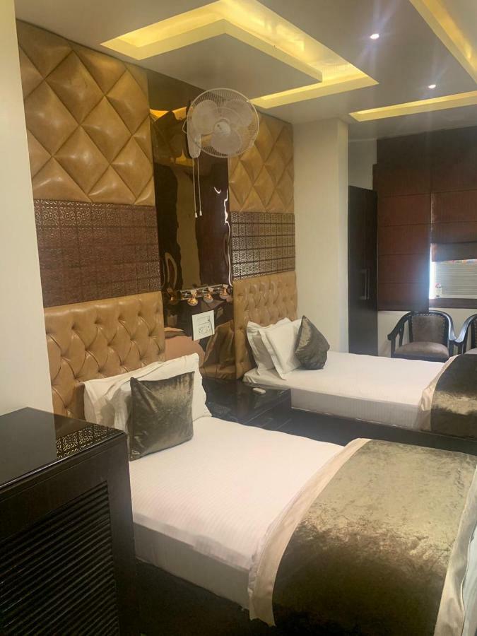 קאנפור Hotel Mmk מראה חיצוני תמונה
