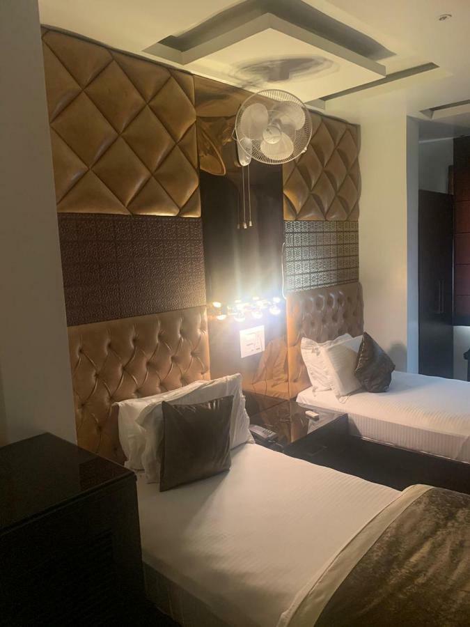 קאנפור Hotel Mmk מראה חיצוני תמונה
