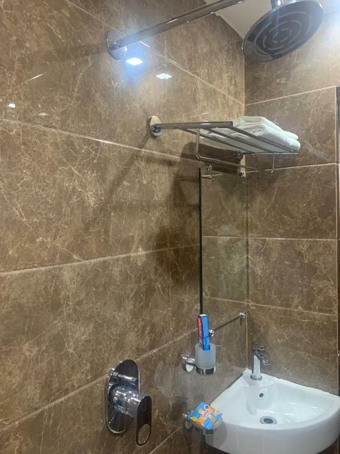 קאנפור Hotel Mmk מראה חיצוני תמונה