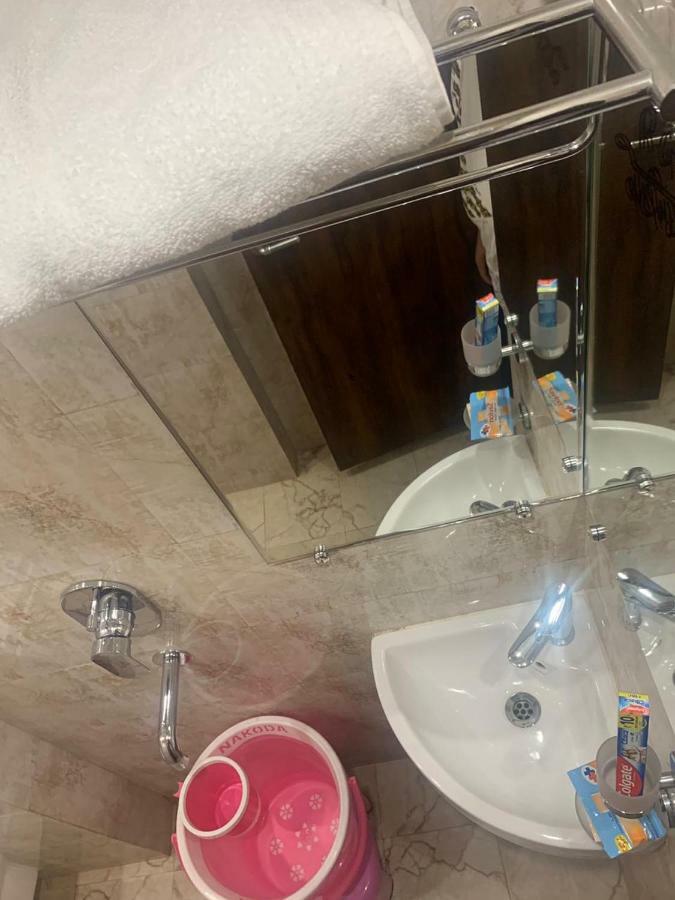 קאנפור Hotel Mmk מראה חיצוני תמונה